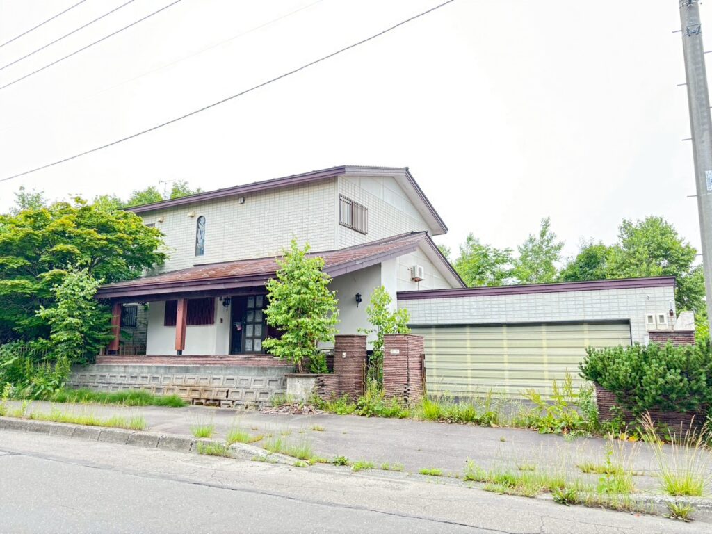 北斗2丁目戸建付土地！大型物件です！